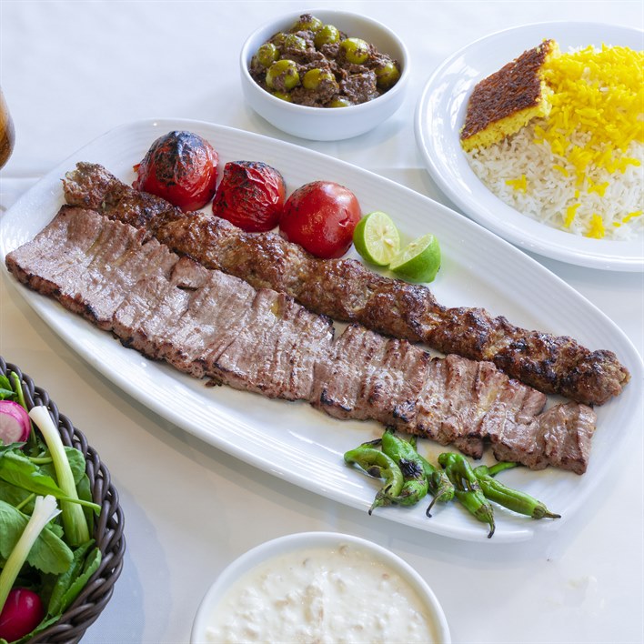  چلو بره کباب 